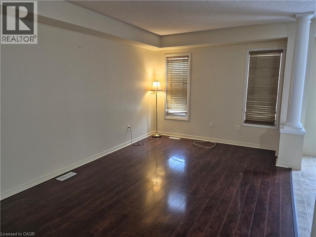 10 Donnenwerth Drive, Kitchener, ON - Indoor Photo Showing Other Room