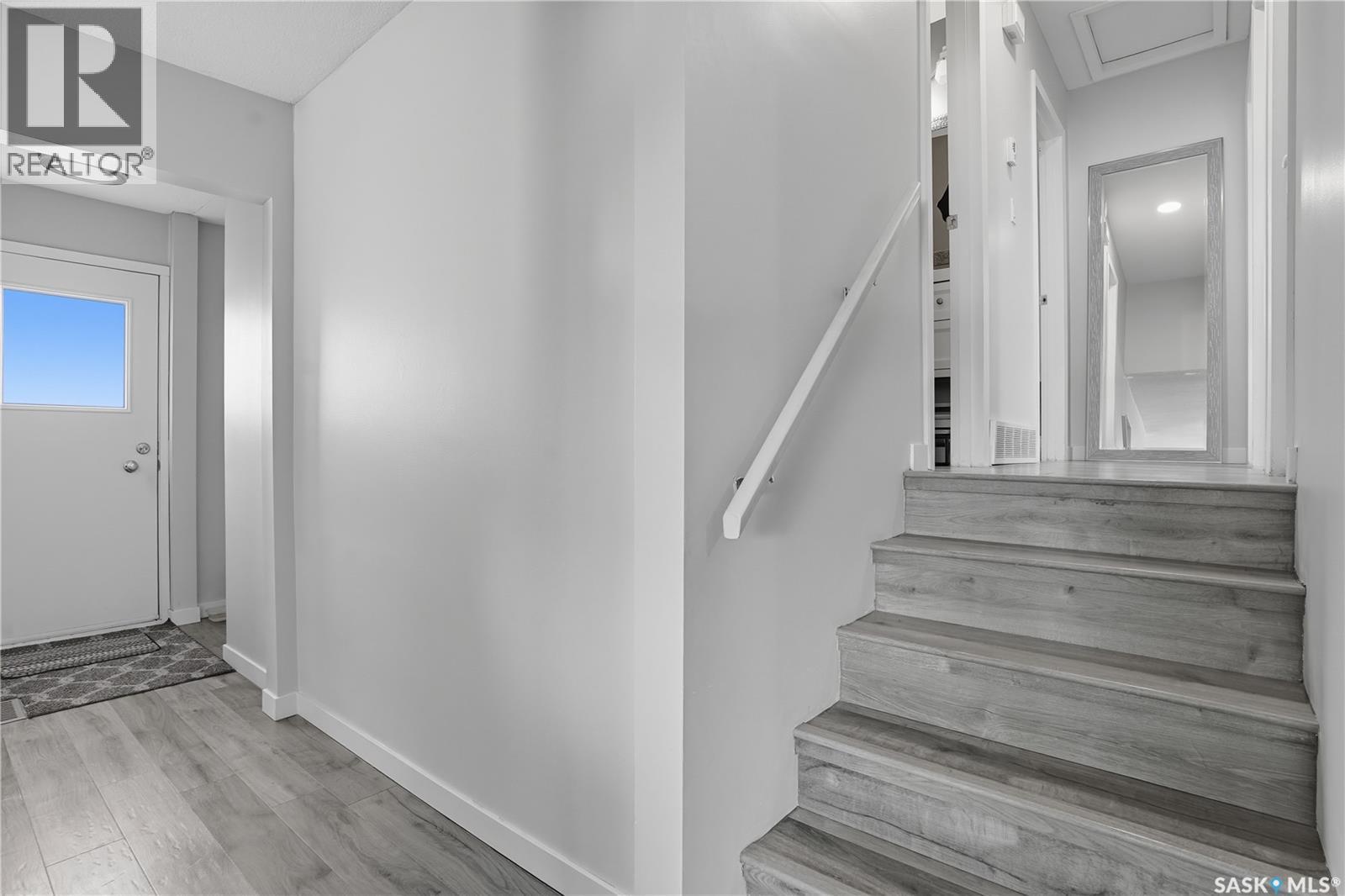 127 Hastings Crescent, Regina, SK - Indoor Photo Showing Other Room