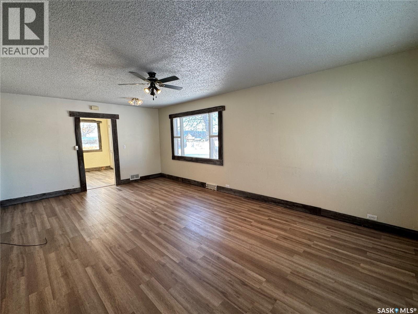 502 3Rd Avenue E, Biggar, SK - Indoor Photo Showing Other Room