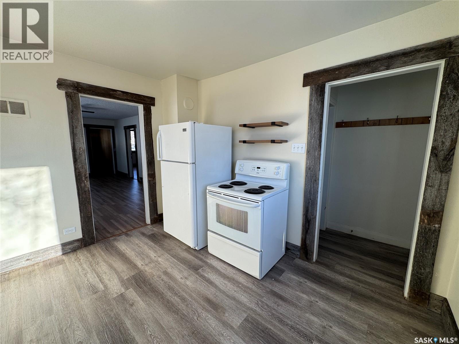 502 3Rd Avenue E, Biggar, SK - Indoor Photo Showing Kitchen