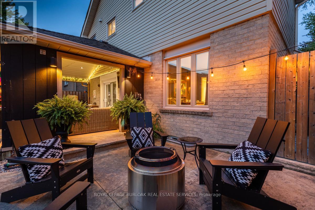 1219 Hammond Street, Burlington, ON - Outdoor With Deck Patio Veranda With Exterior