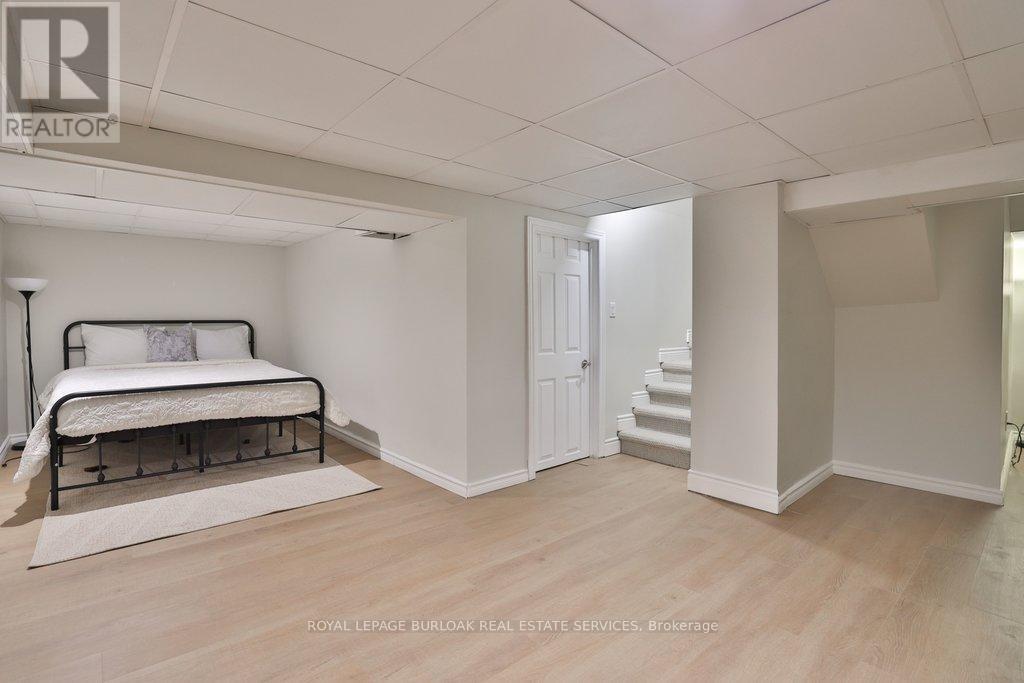 282 Pine Cove Road, Burlington, ON