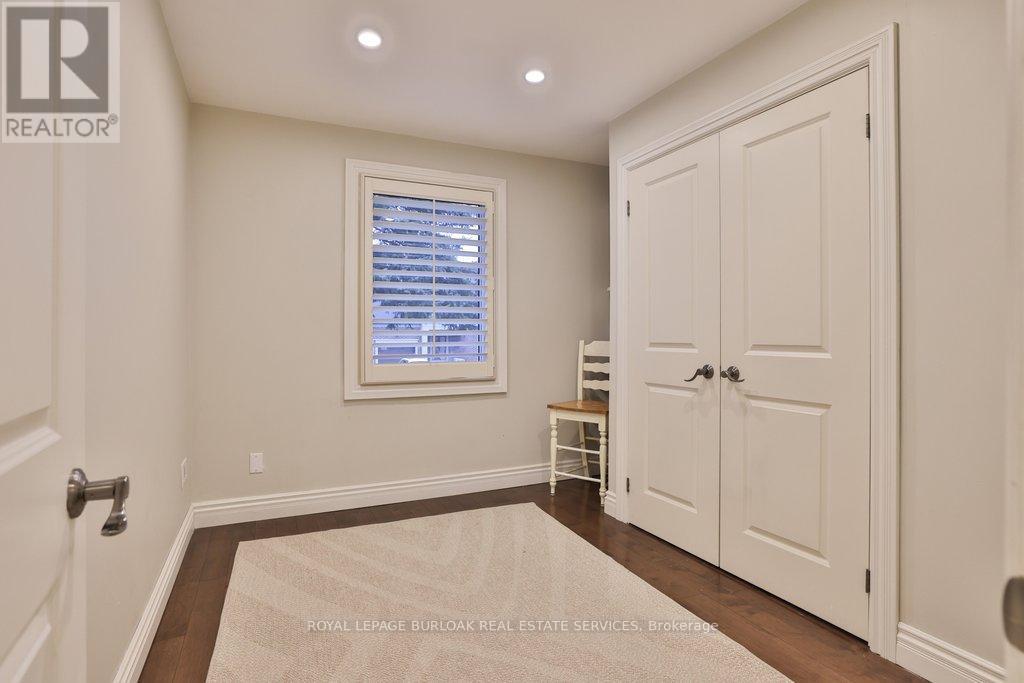 282 Pine Cove Road, Burlington, ON - Indoor Photo Showing Other Room