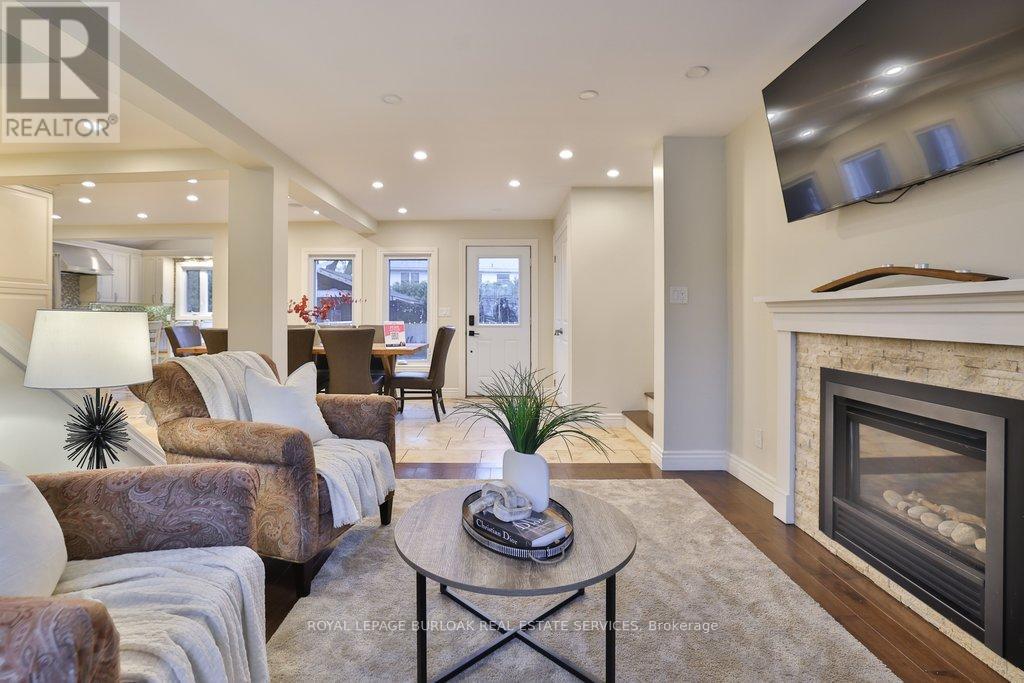 282 Pine Cove Road, Burlington, ON