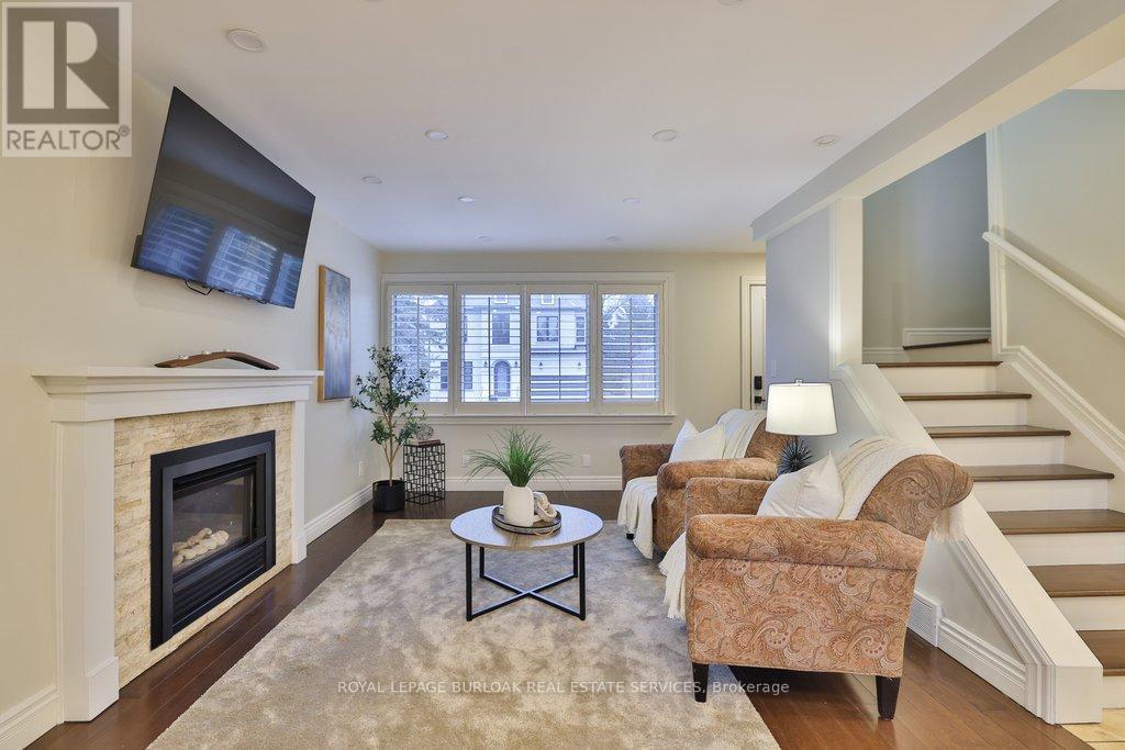 282 Pine Cove Road, Burlington, ON