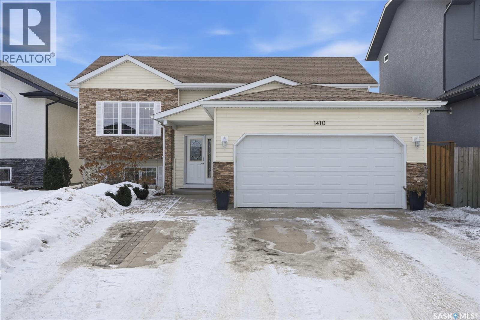 1410 Paton Crescent, Saskatoon, SK - Outdoor