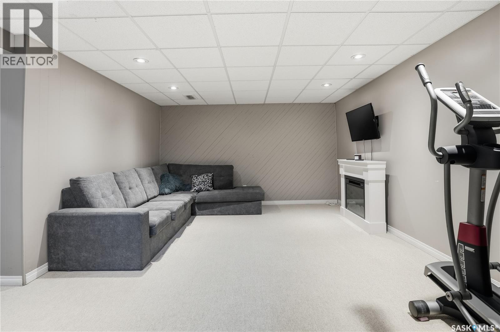 70 Paynter Crescent, Regina, SK - Indoor