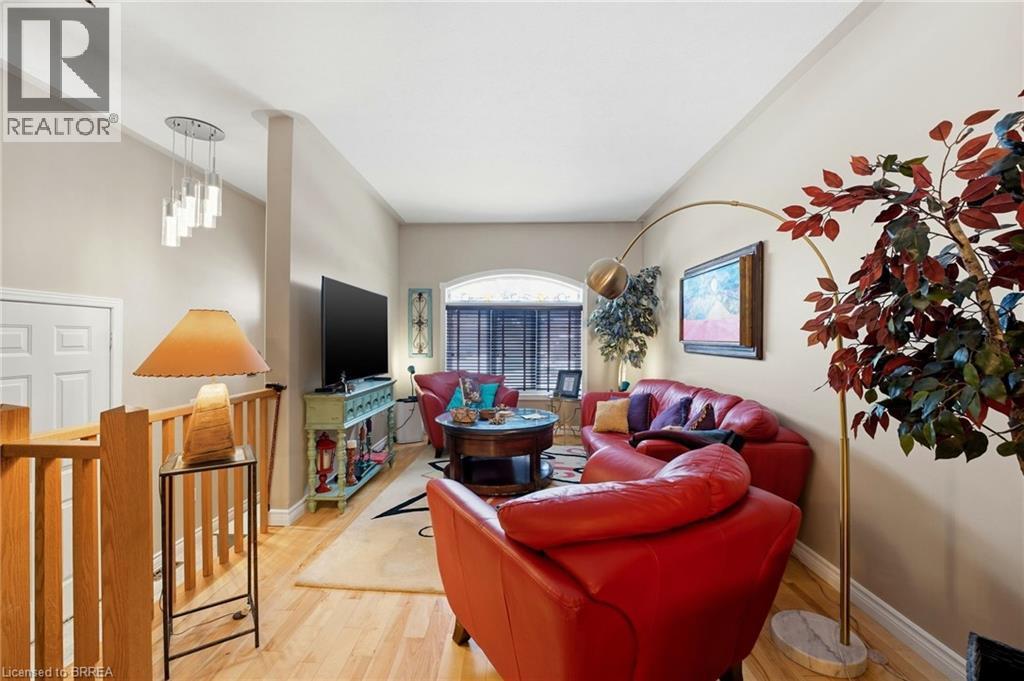 9 Millcroft Drive, Simcoe, ON - Indoor