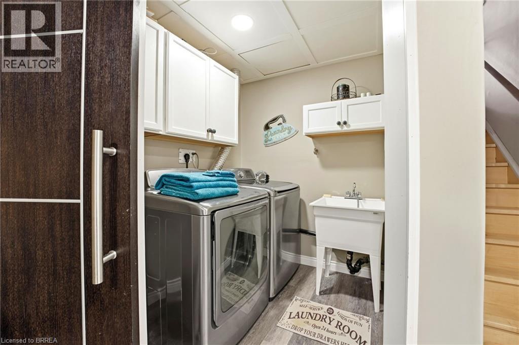 9 Millcroft Drive, Simcoe, ON - Indoor Photo Showing Laundry Room