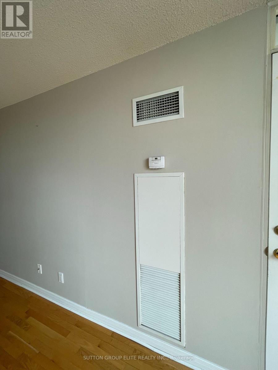514 - 19 Northern Heights Drive, Richmond Hill, ON - Indoor Photo Showing Other Room