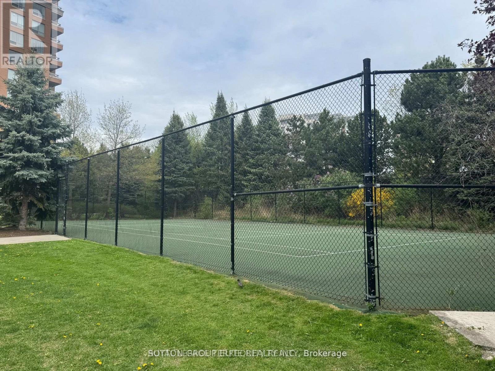 514 - 19 Northern Heights Drive, Richmond Hill, ON - Outdoor
