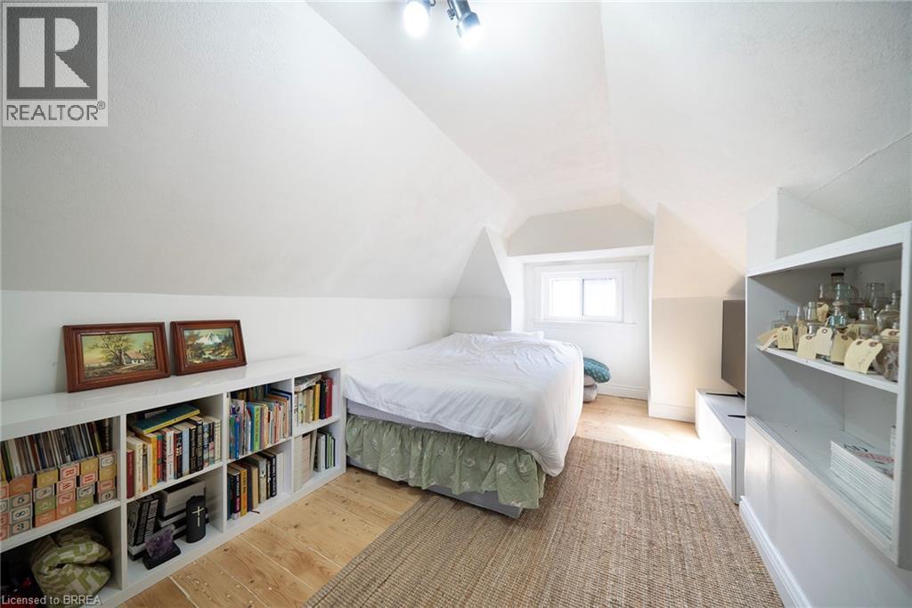 35 Rutherford Avenue, Hamilton, ON - Indoor