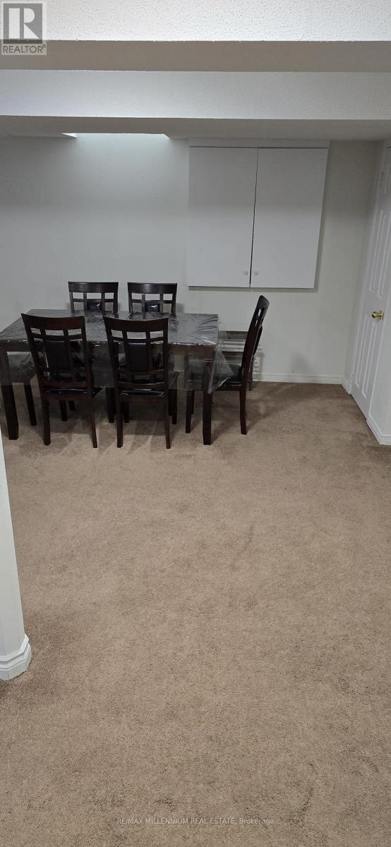 7125 Baskerville Run, Mississauga, ON - Photo Showing Other Room