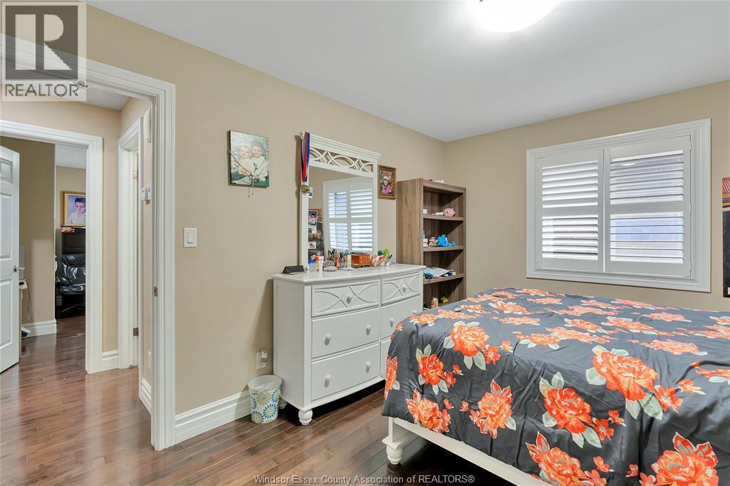 2988 Ruth Road, Windsor, ON - Indoor Photo Showing Bedroom