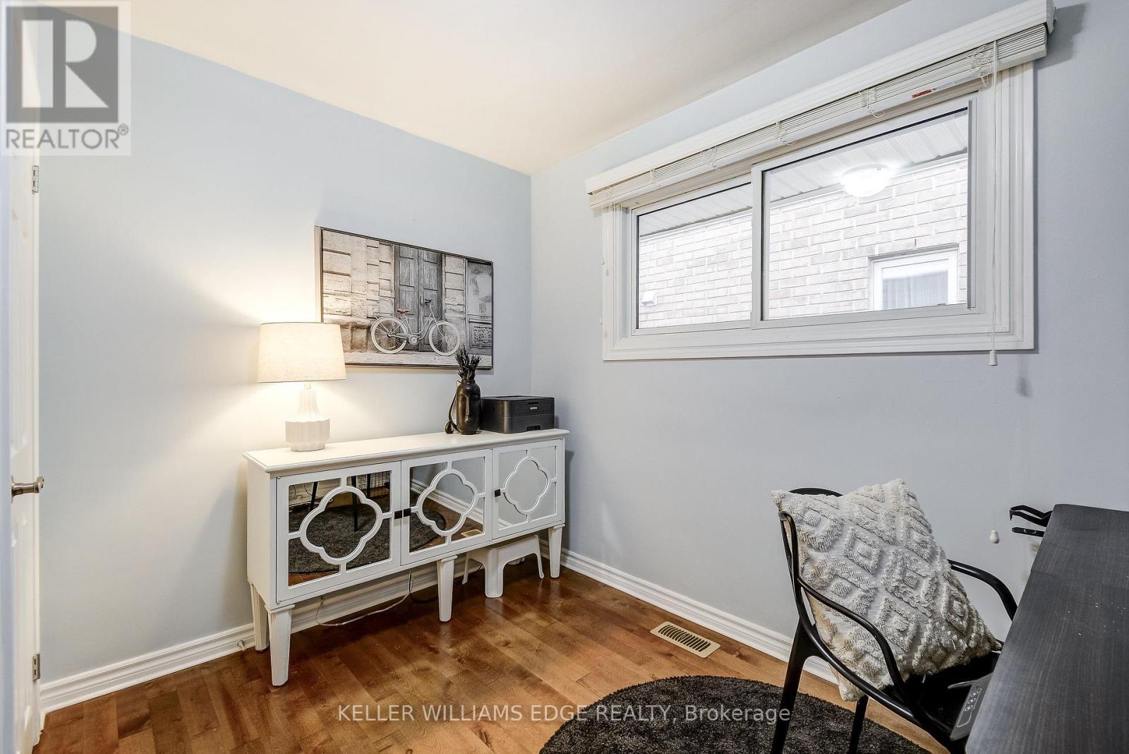 301 East 43Rd Street, Hamilton, ON - Indoor