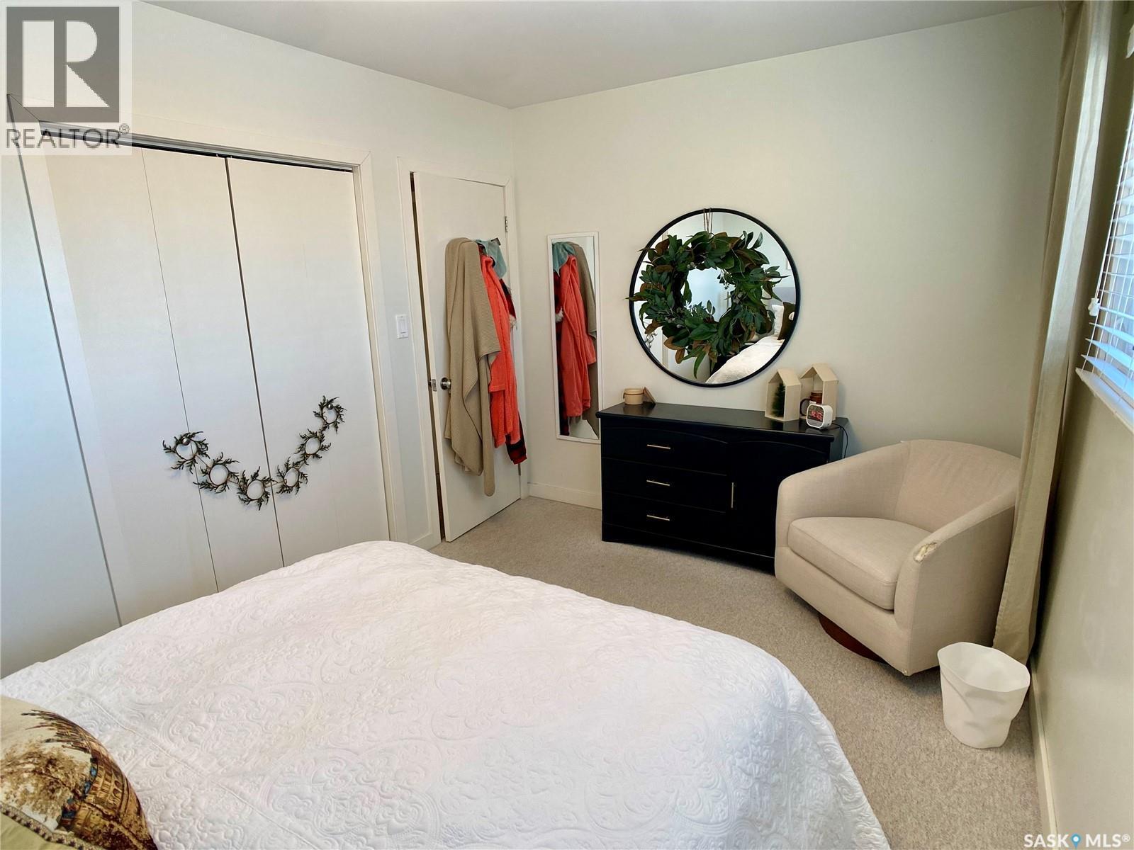 91 Moir Drive, Oxbow, SK - Indoor Photo Showing Bedroom