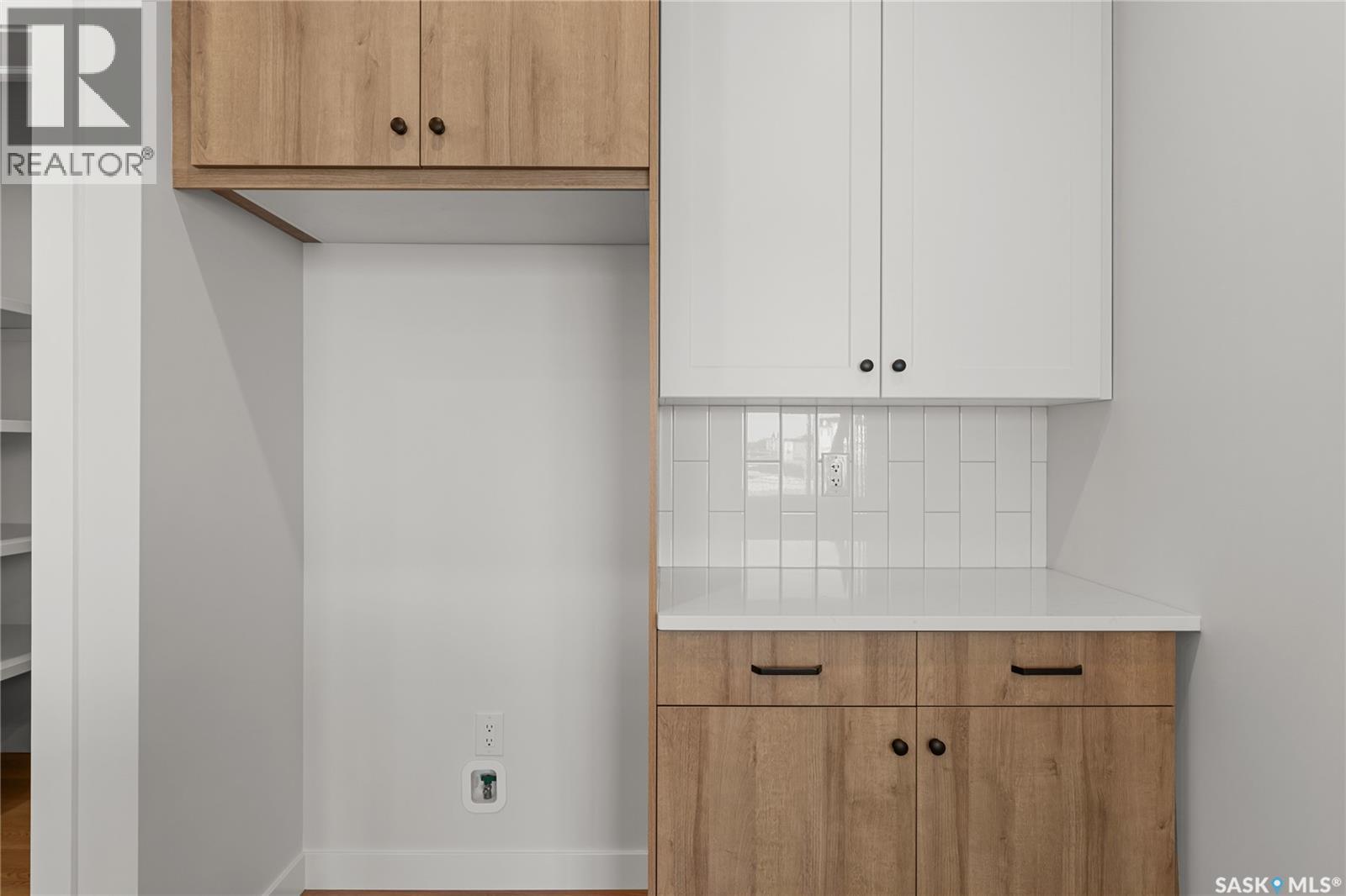 938 Brighton Gate, Saskatoon, SK - Indoor