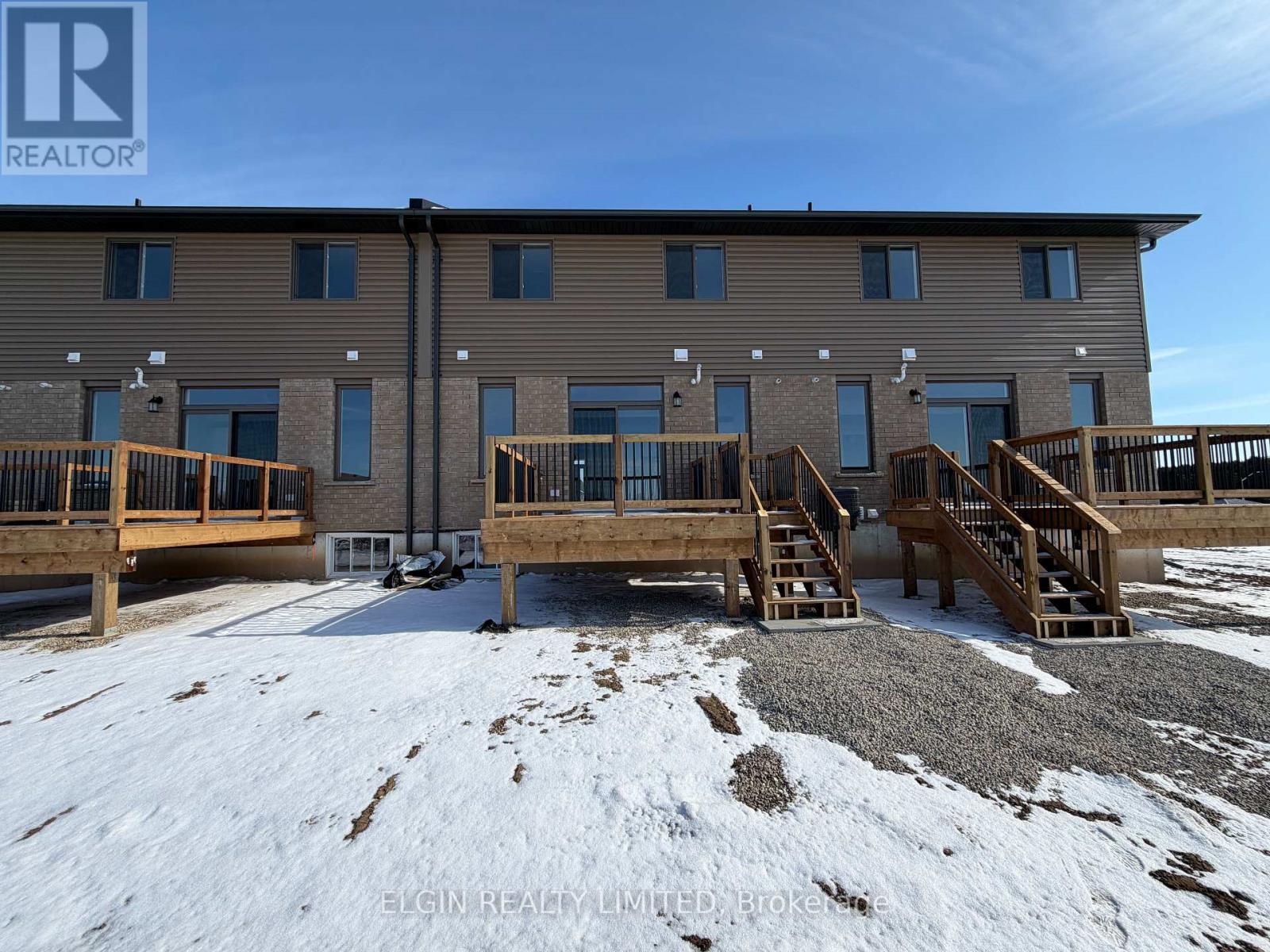 55 Woodcock Drive, Tillsonburg, ON - Outdoor With Deck Patio Veranda With Exterior