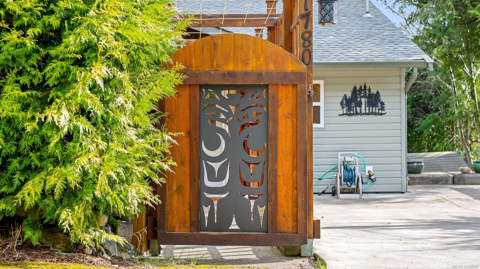 1780 Jay Bell Trail, Qualicum Beach, BC