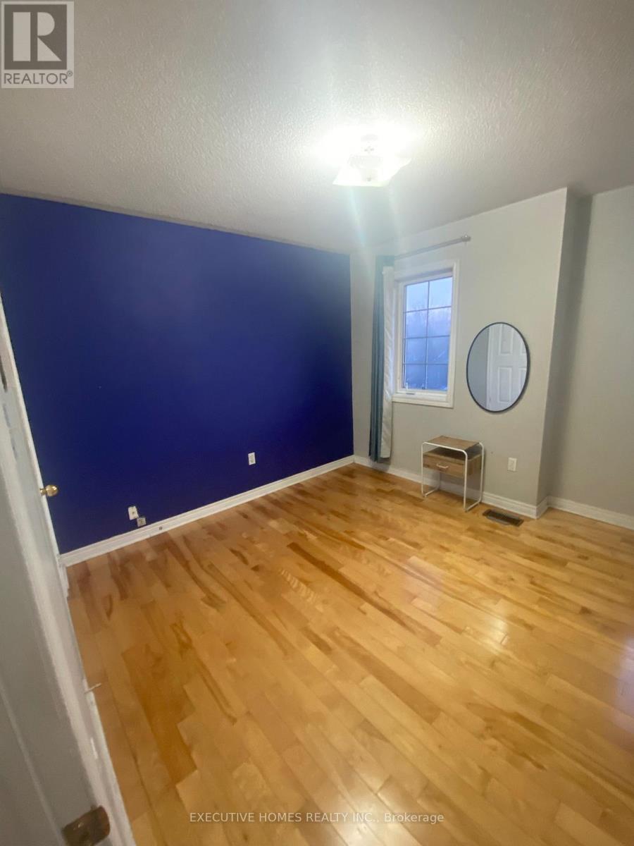 964 Fielder Drive, Mississauga, ON - Indoor Photo Showing Other Room