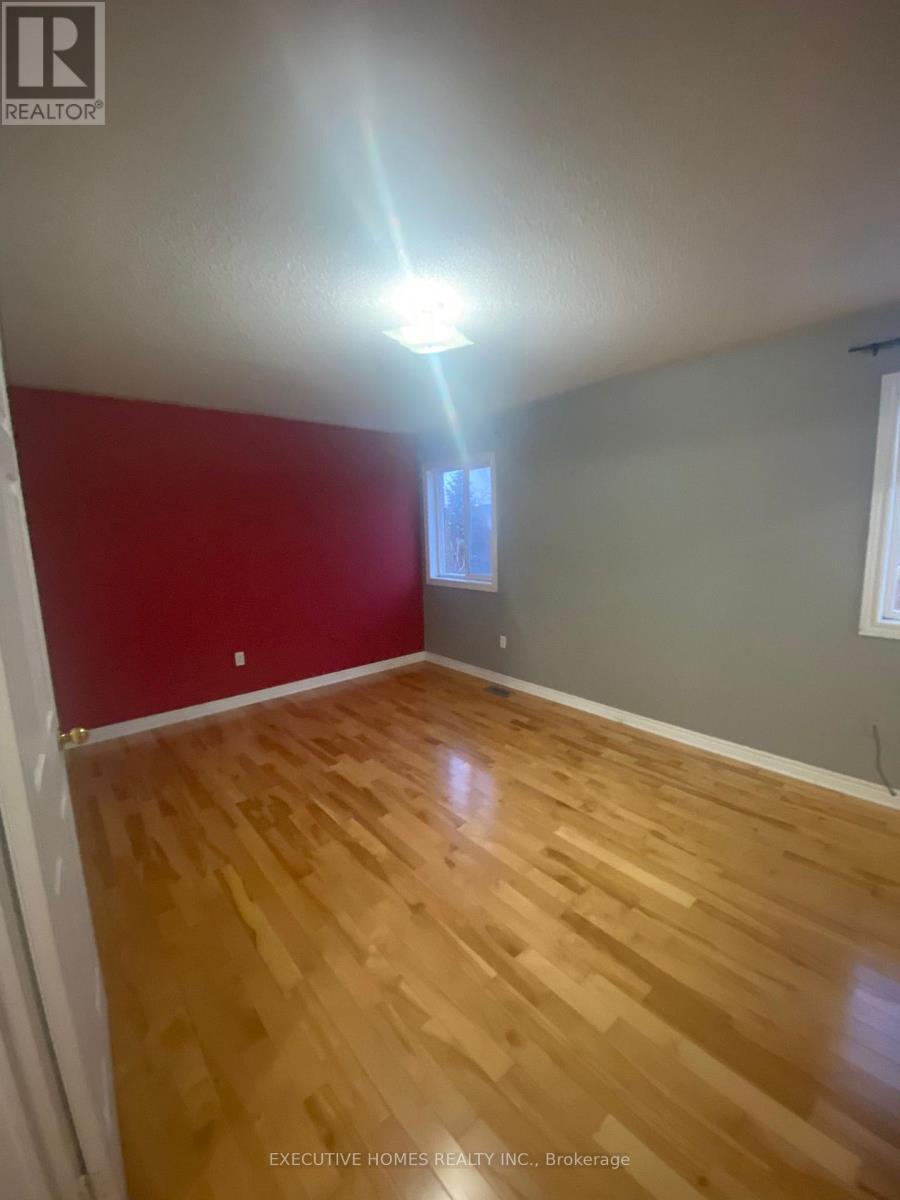 964 Fielder Drive, Mississauga, ON - Indoor Photo Showing Other Room