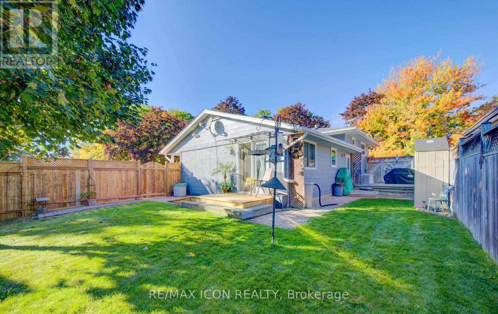 55 Gracefield Crescent, Kitchener, ON - Outdoor