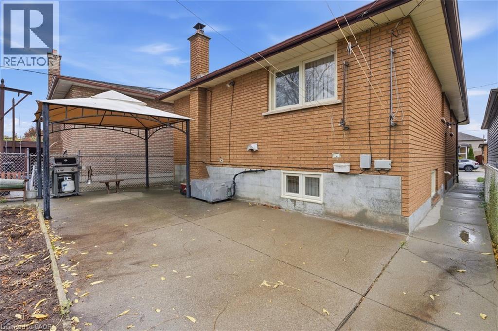 1894 Main Street E, Hamilton, ON - Outdoor With Exterior