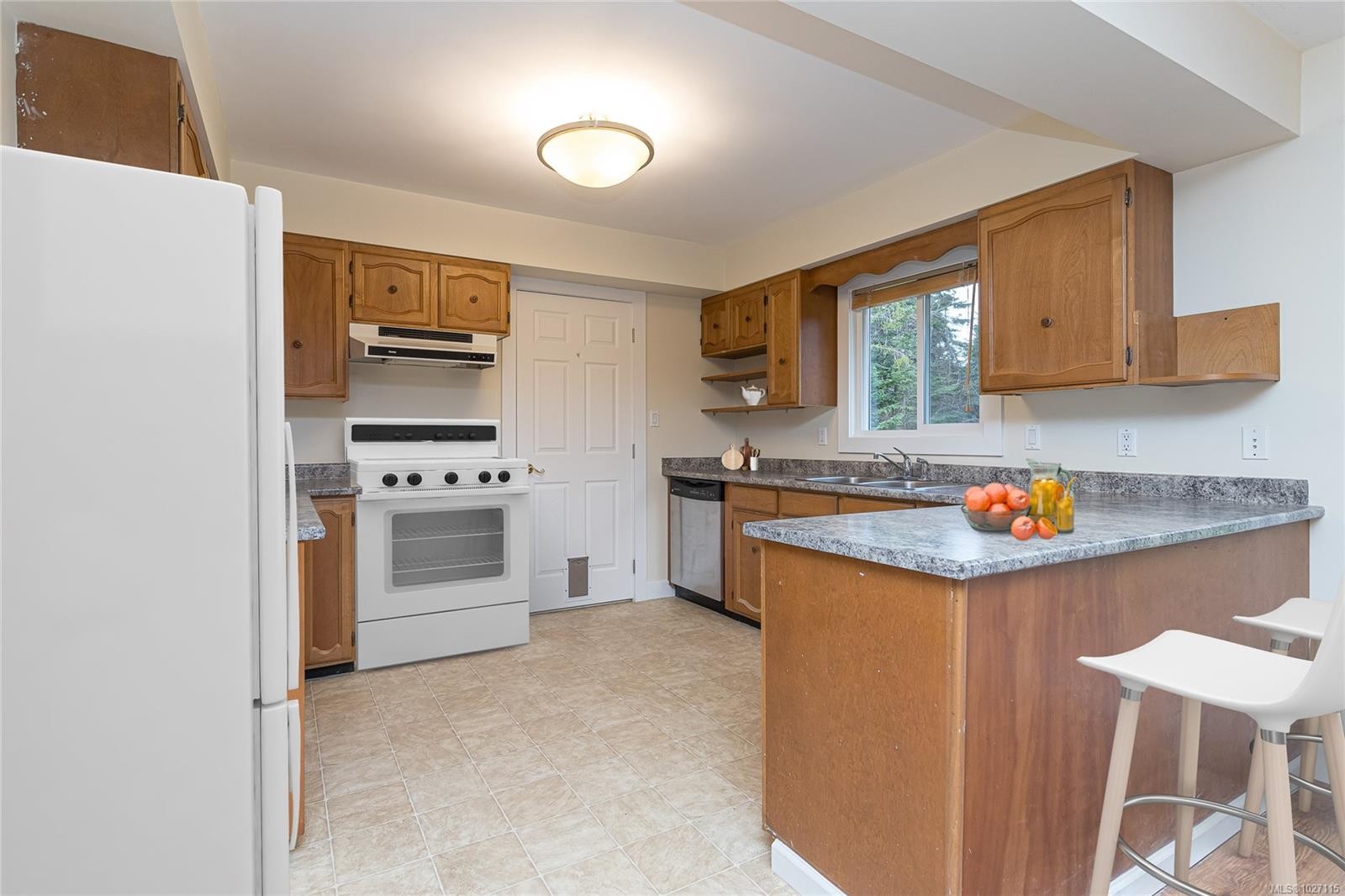 3960 Ostby Pl, Bowser, BC