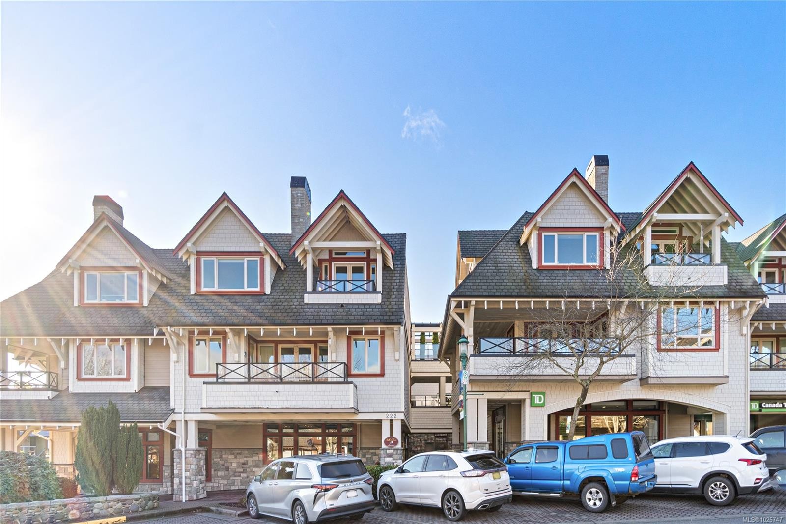 301-222 Second Ave, Qualicum Beach, BC - Outdoor With Facade