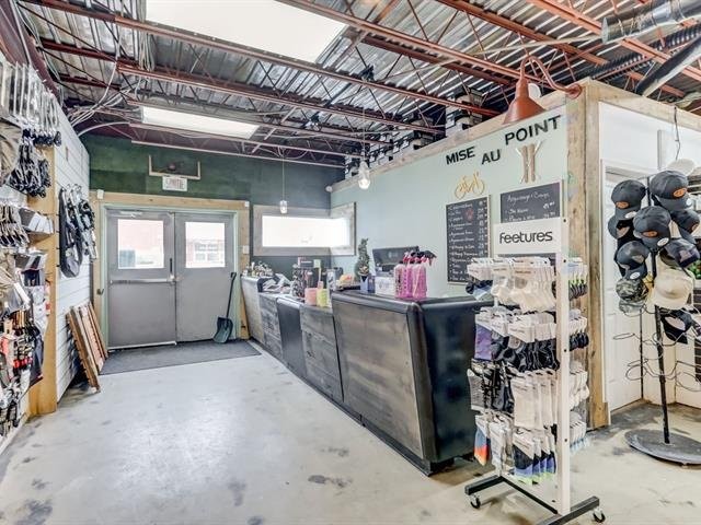 Atelier - 408 Rue Principale, Lachute, QC