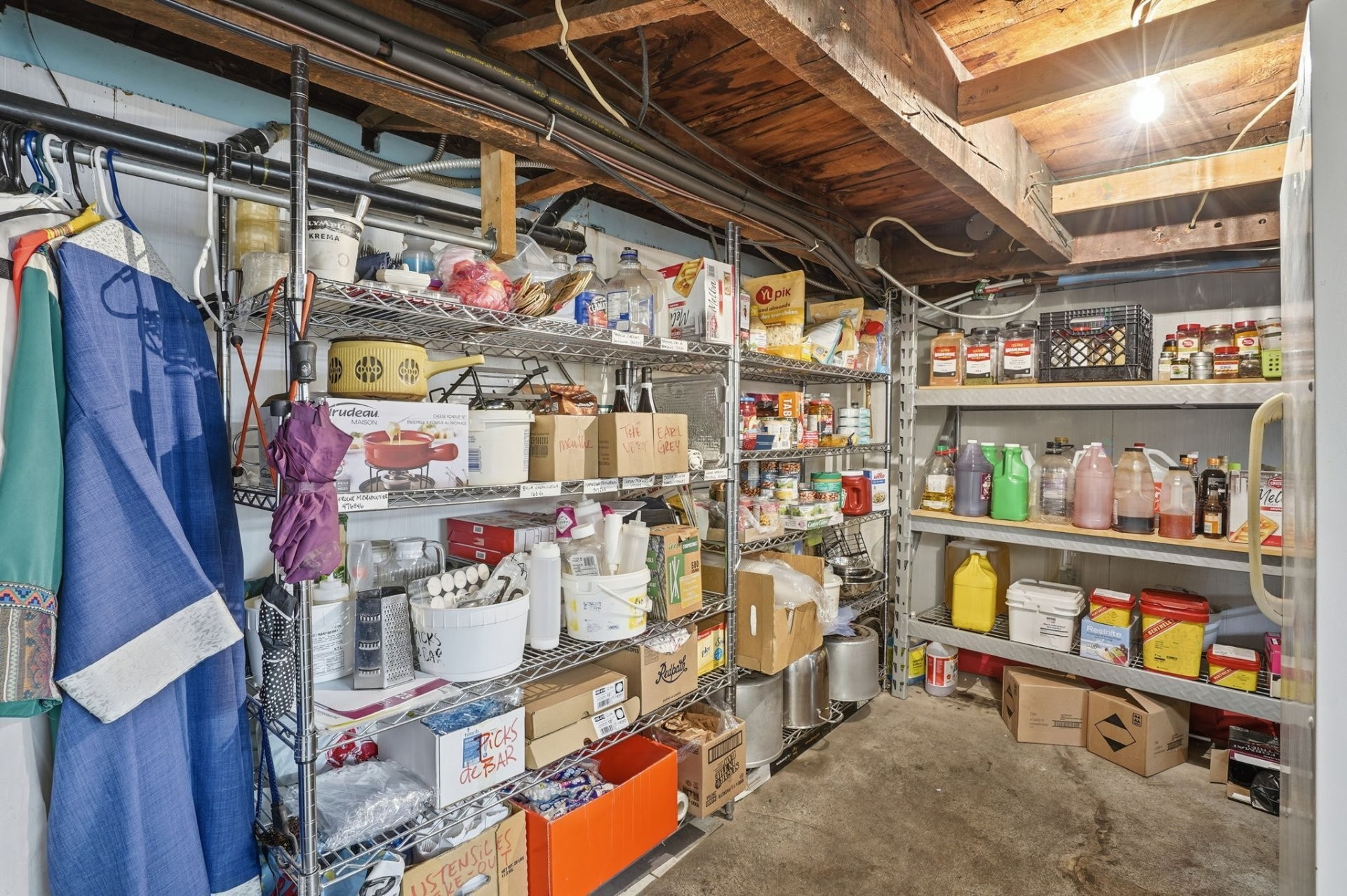 Rangement - 579 Av. Notre-Dame, Saint-Lambert, QC