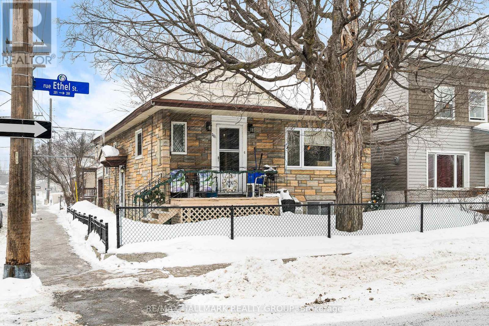 201 Ethel Street, Ottawa, ON - Outdoor