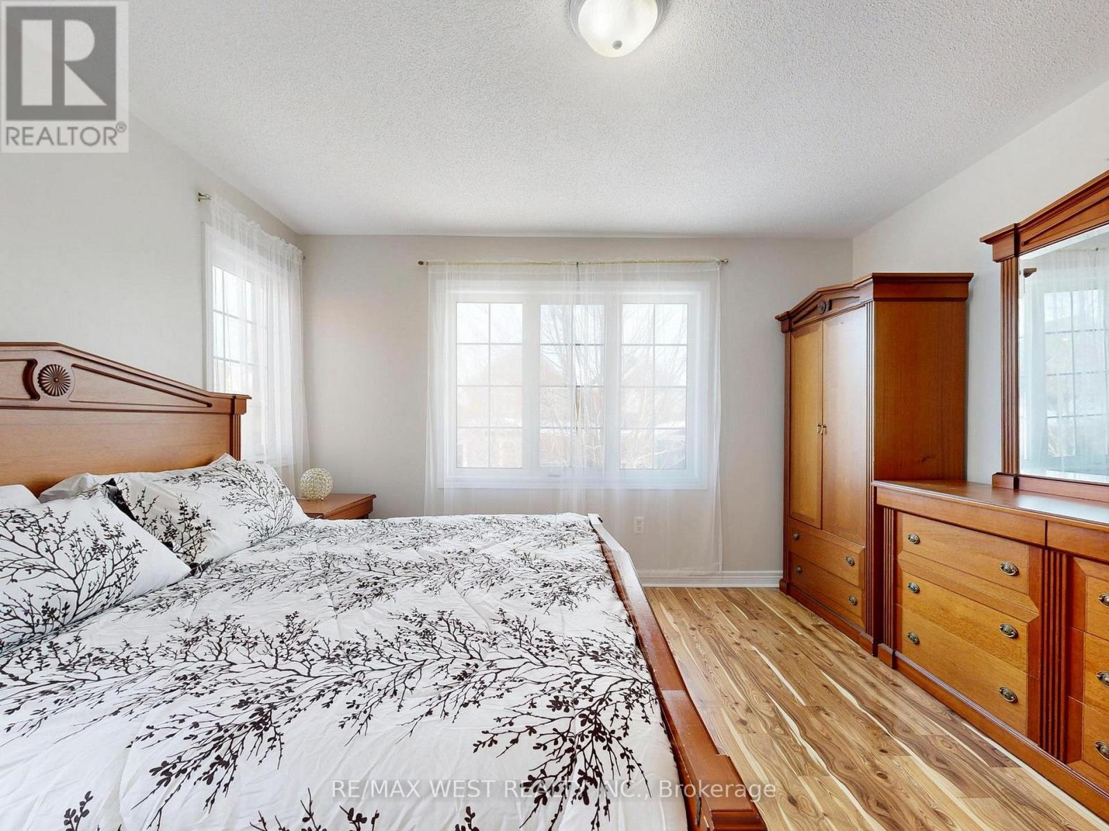 56 Planter Crescent, Vaughan, ON - Indoor Photo Showing Bedroom