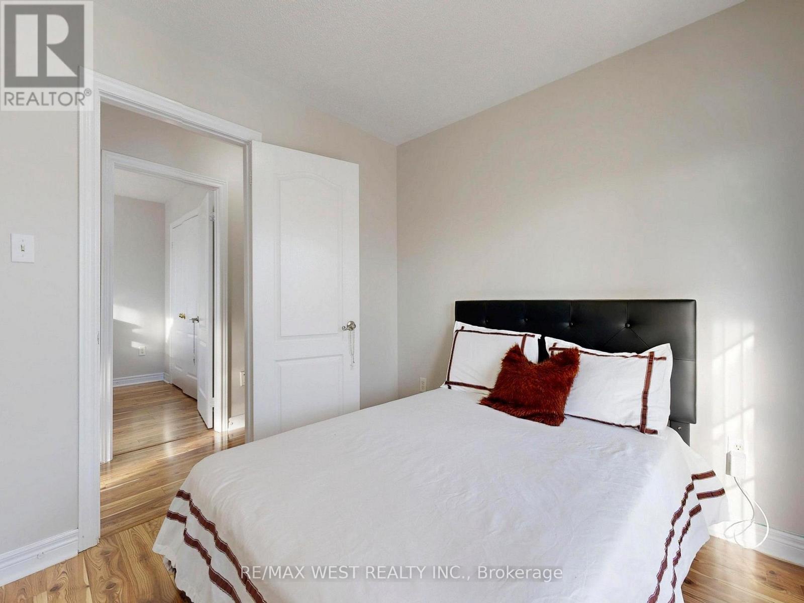 56 Planter Crescent, Vaughan, ON - Indoor Photo Showing Bedroom