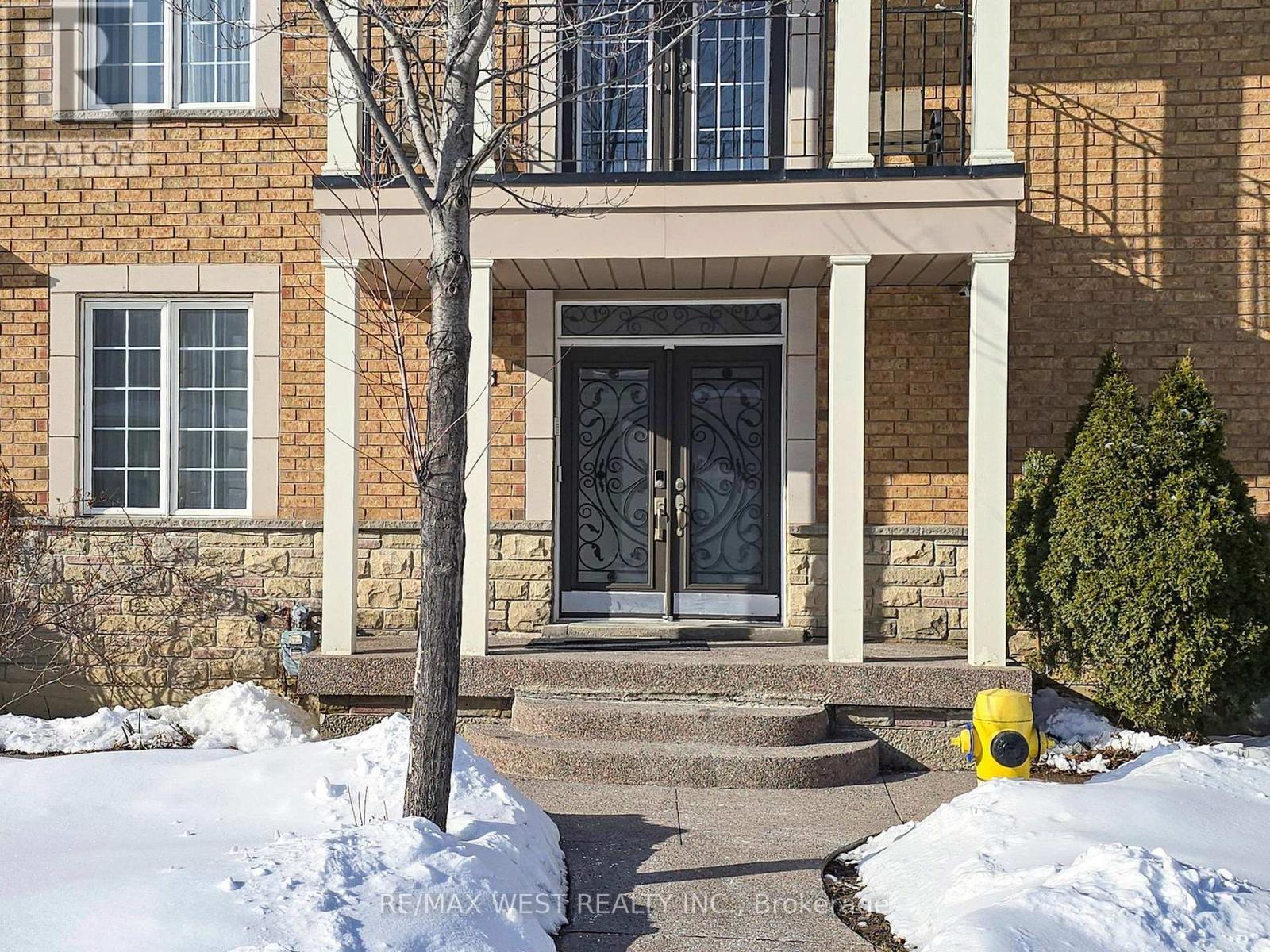 56 Planter Crescent, Vaughan, ON - Outdoor