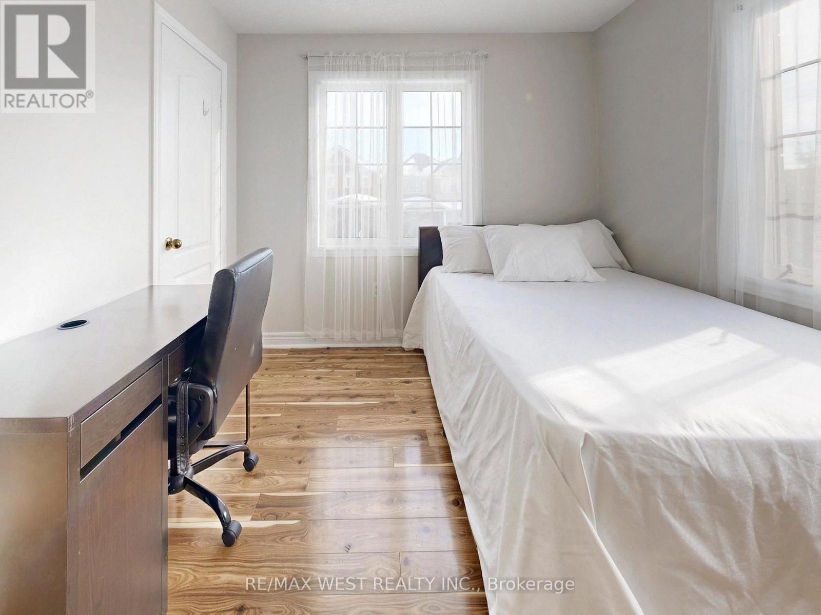 56 Planter Crescent, Vaughan, ON - Indoor Photo Showing Bedroom