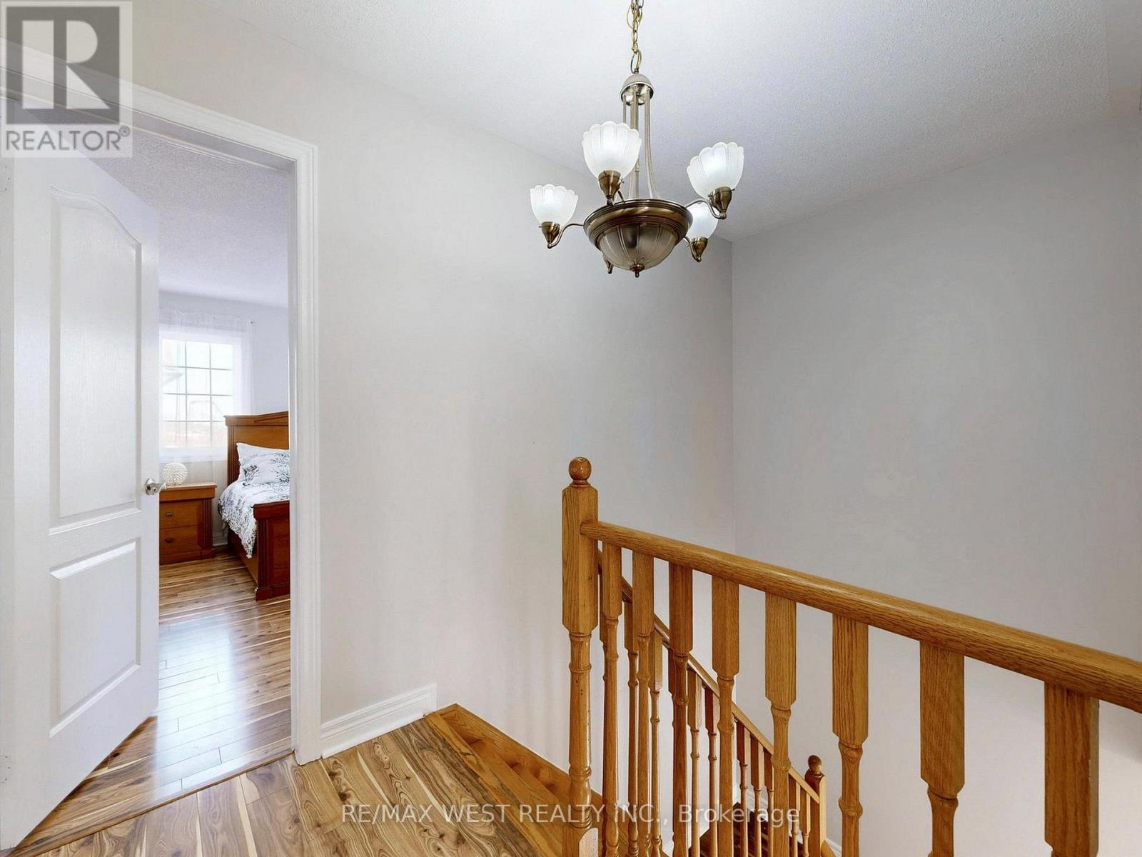 56 Planter Crescent, Vaughan, ON - Indoor Photo Showing Other Room