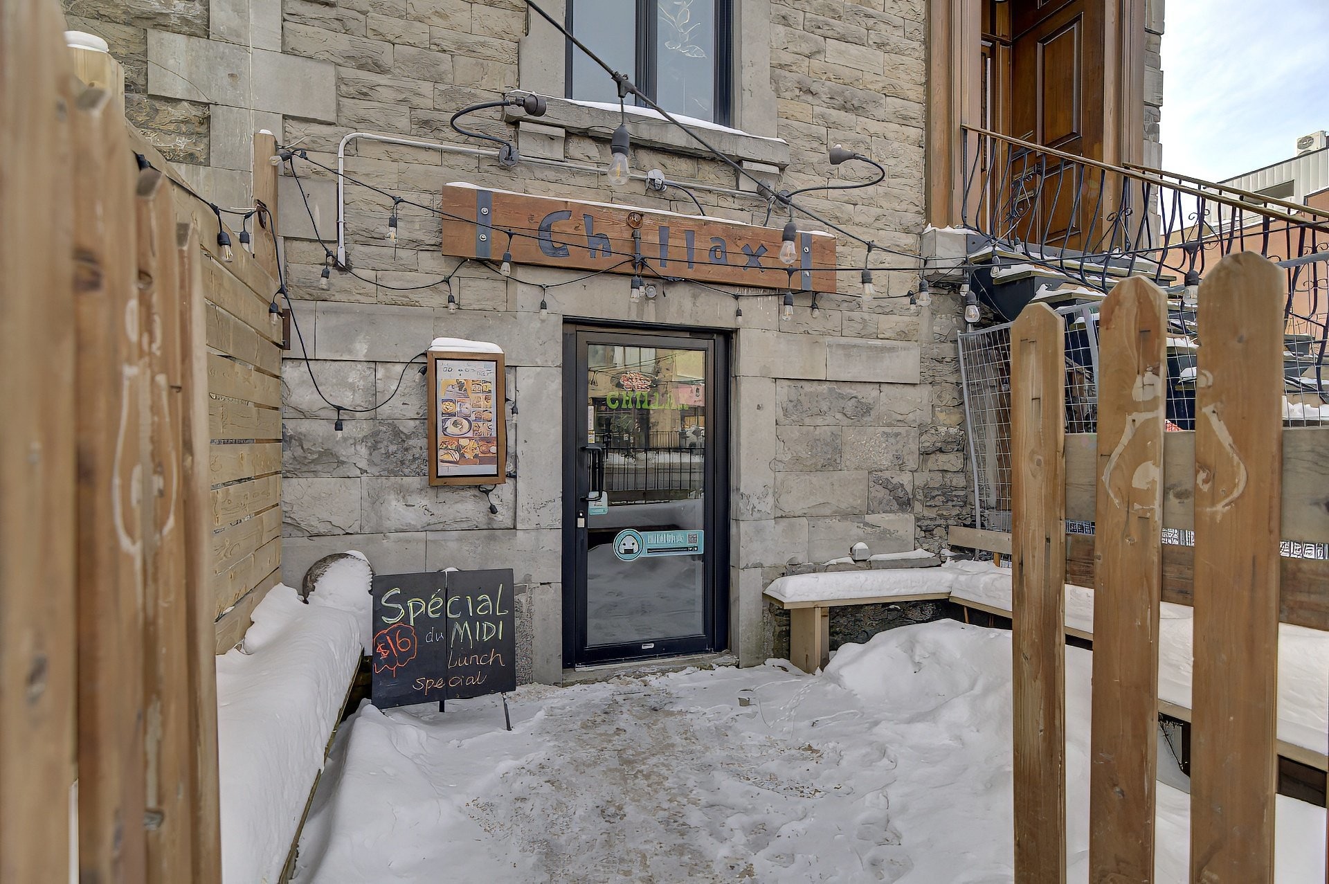 Front of Structure - 3460A Av. Du Parc, Montréal (Ville-Marie), QC - Indoor