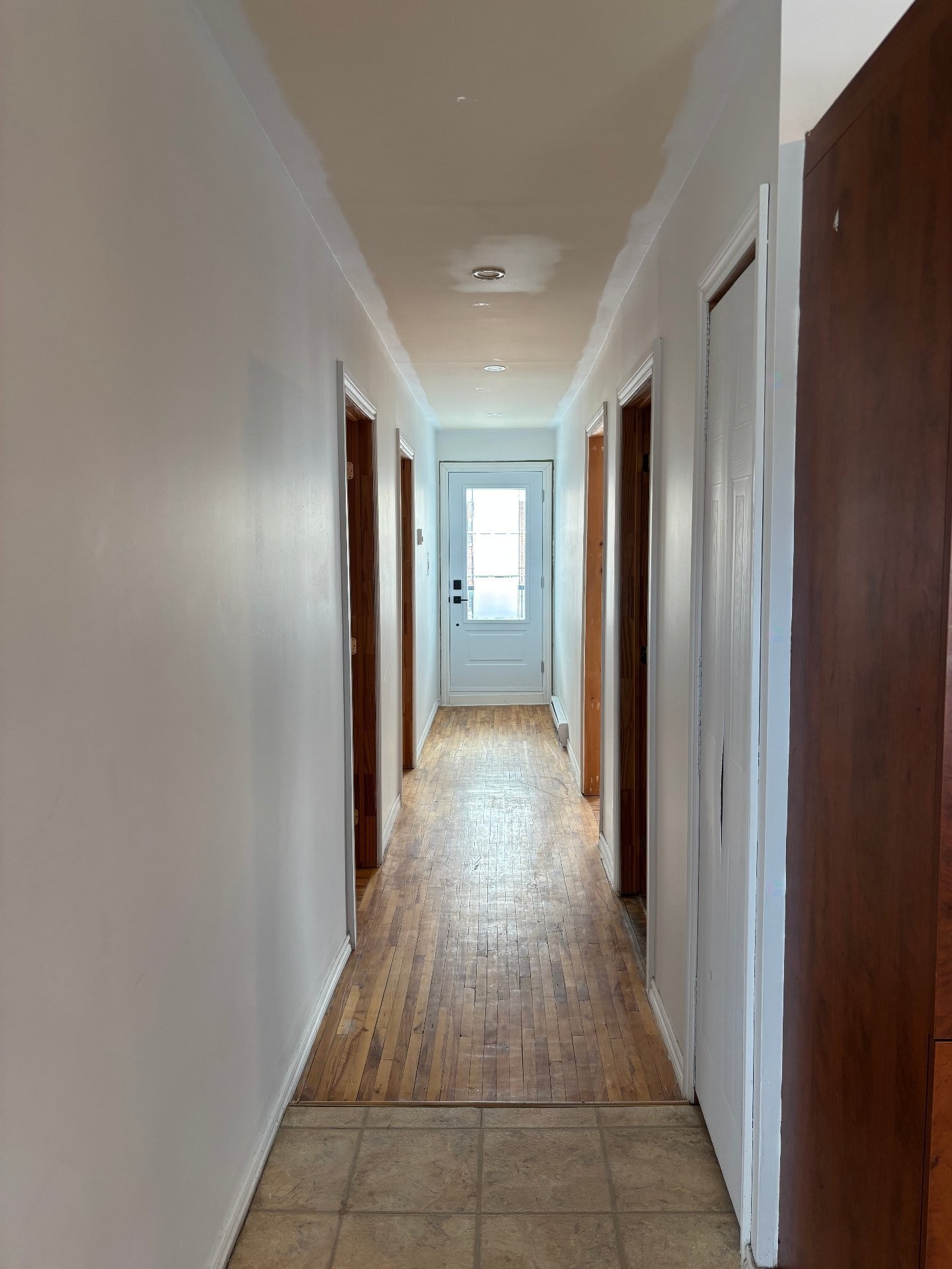 Corridor - 1825 Rue Langevin, Longueuil (Saint-Hubert), QC - Indoor Photo Showing Other Room