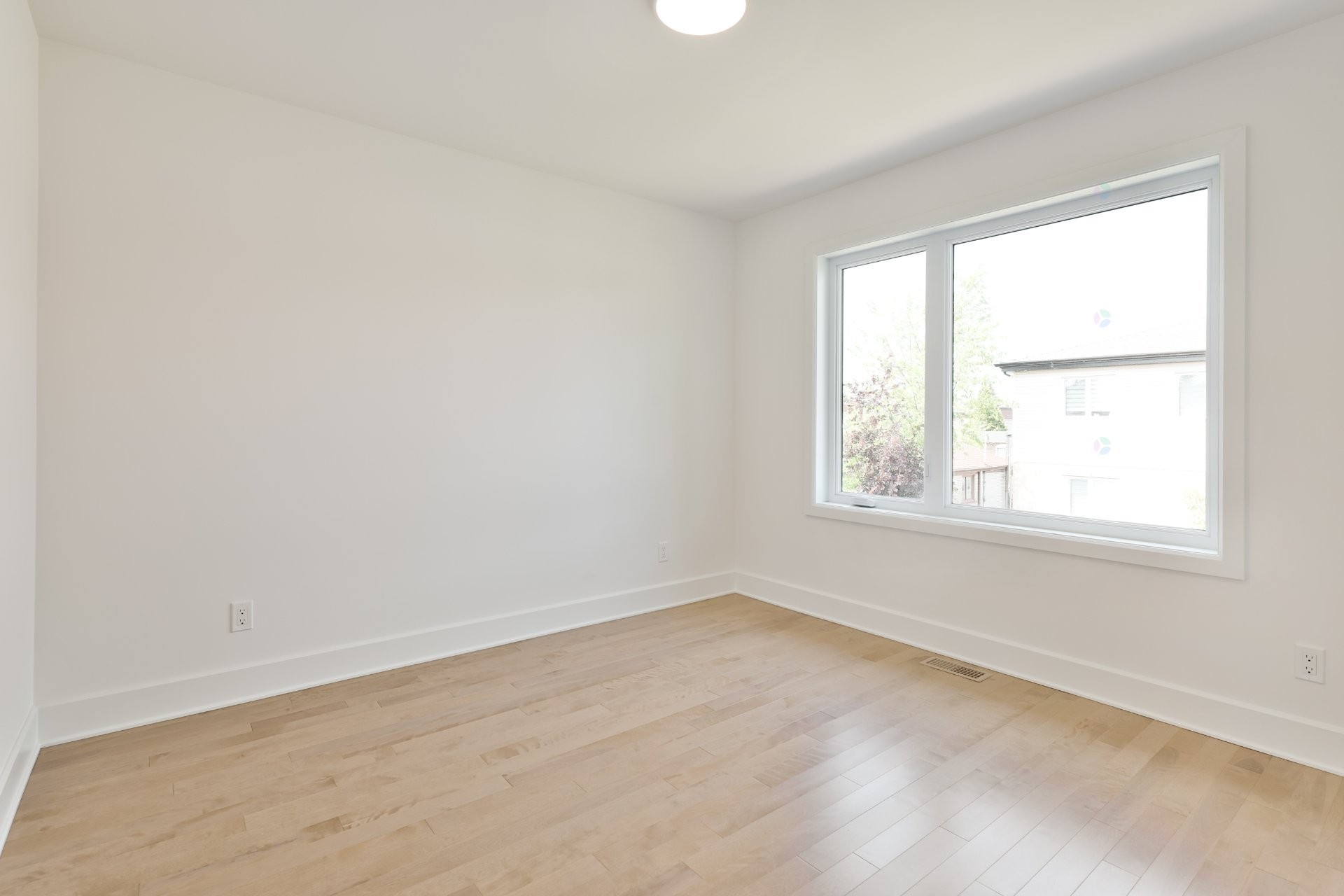 Bedroom - 5725 Rue Aline, Brossard, QC - Indoor Photo Showing Other Room