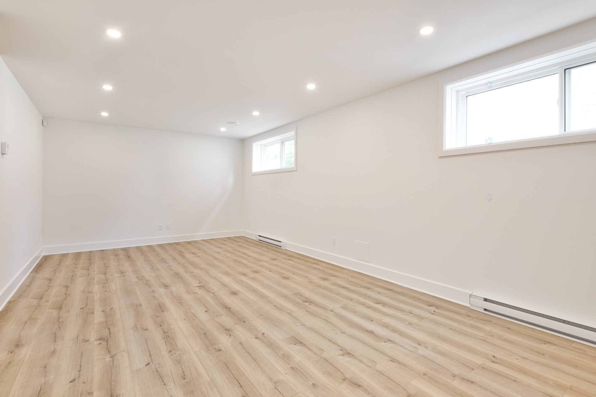 Family Room - 5725 Rue Aline, Brossard, QC - Indoor Photo Showing Other Room
