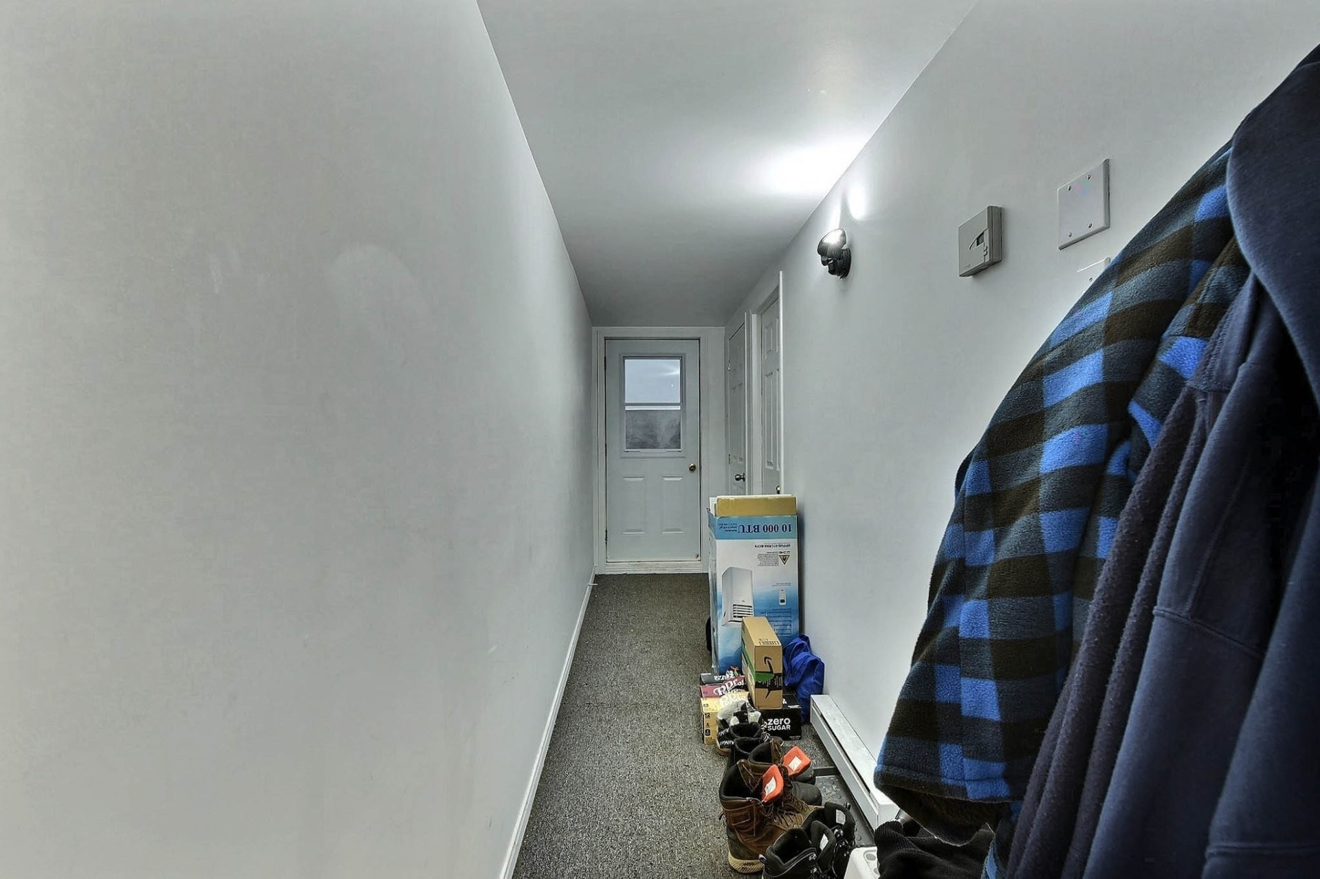 Mud Room - 3291 - 3293 Rue De Chambly, Mascouche, QC - Indoor Photo Showing Other Room