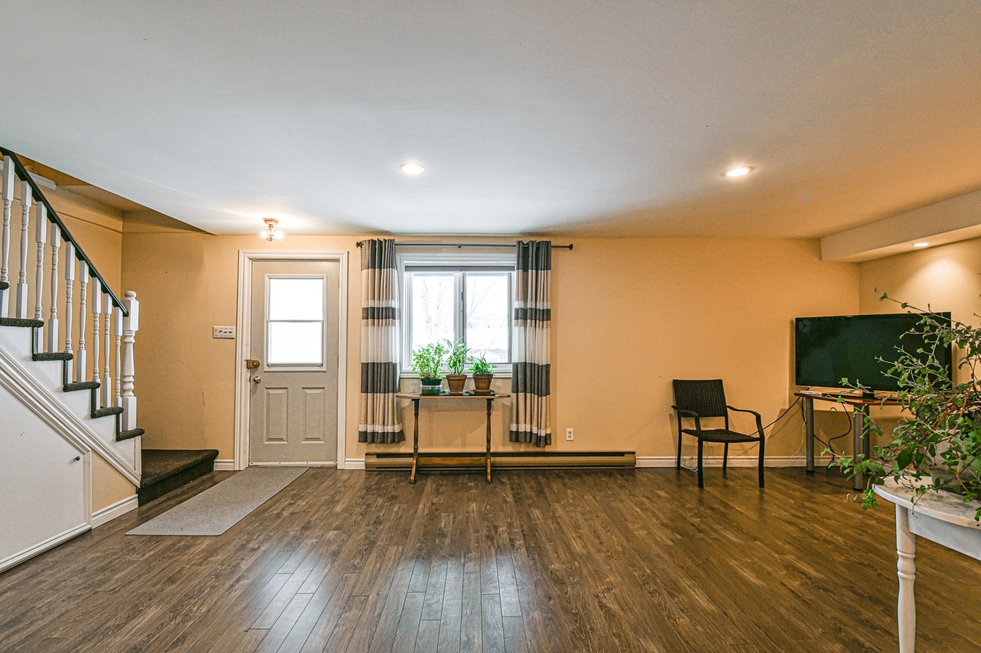 Family Room - 15-255 Rue Séraphin, Sainte-Adèle, QC - Indoor