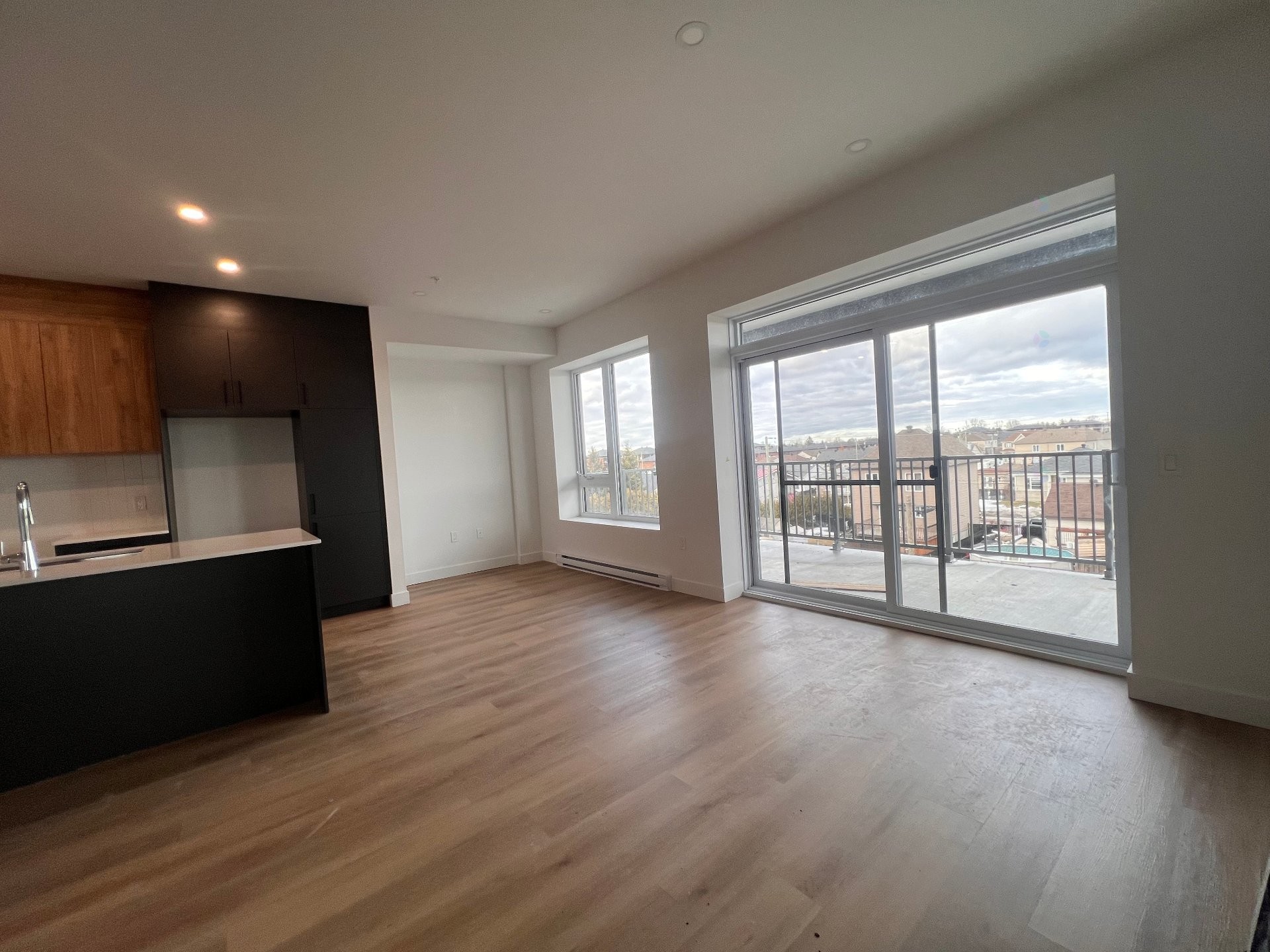 Salle à manger - 310-282 Rue Du Cardinal, Saint-Amable, QC - Indoor Photo Showing Other Room