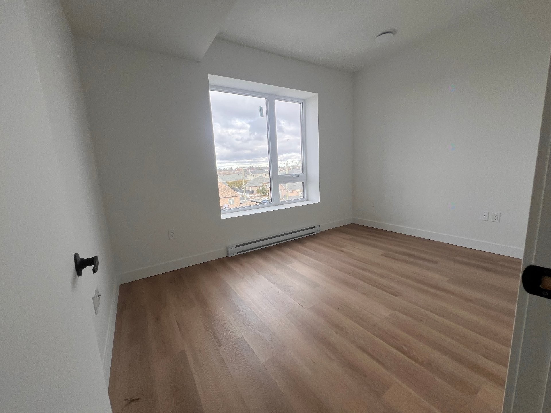 Chambre à coucher - 310-282 Rue Du Cardinal, Saint-Amable, QC - Indoor Photo Showing Other Room