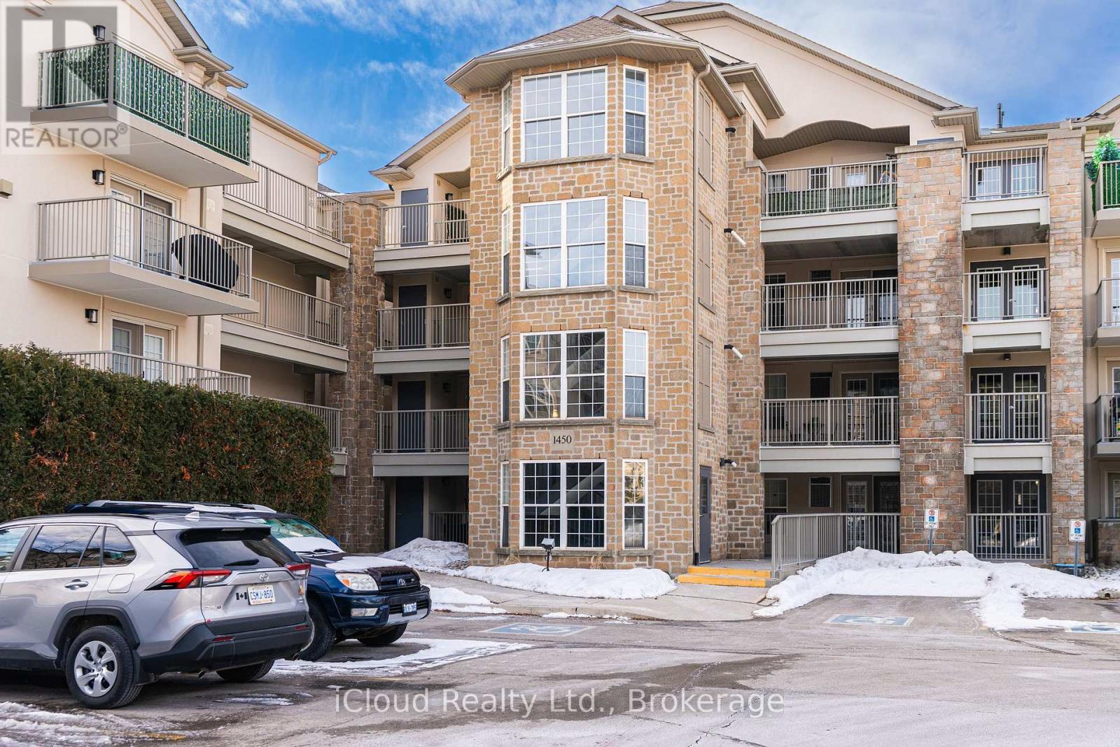 103 - 1450 Bishops Gate, Oakville, ON - Outdoor With Facade