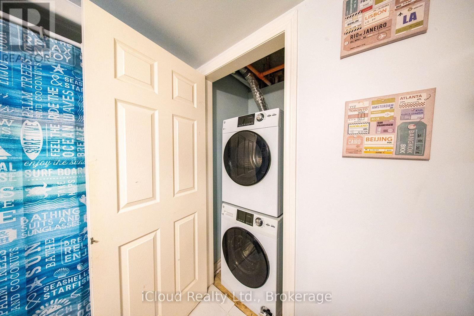 103 - 1450 Bishops Gate, Oakville, ON - Indoor Photo Showing Laundry Room