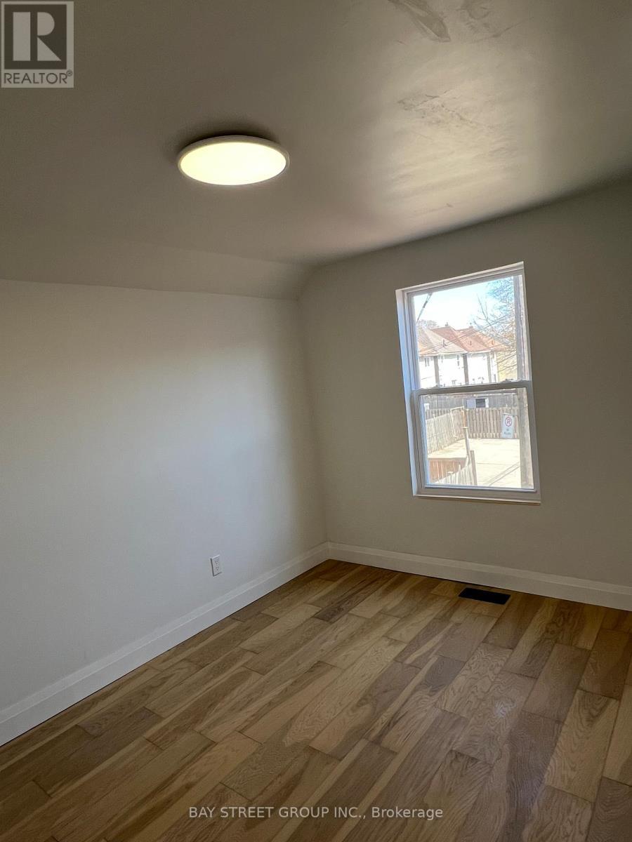 396 Emerald Street N, Hamilton, ON - Indoor Photo Showing Other Room