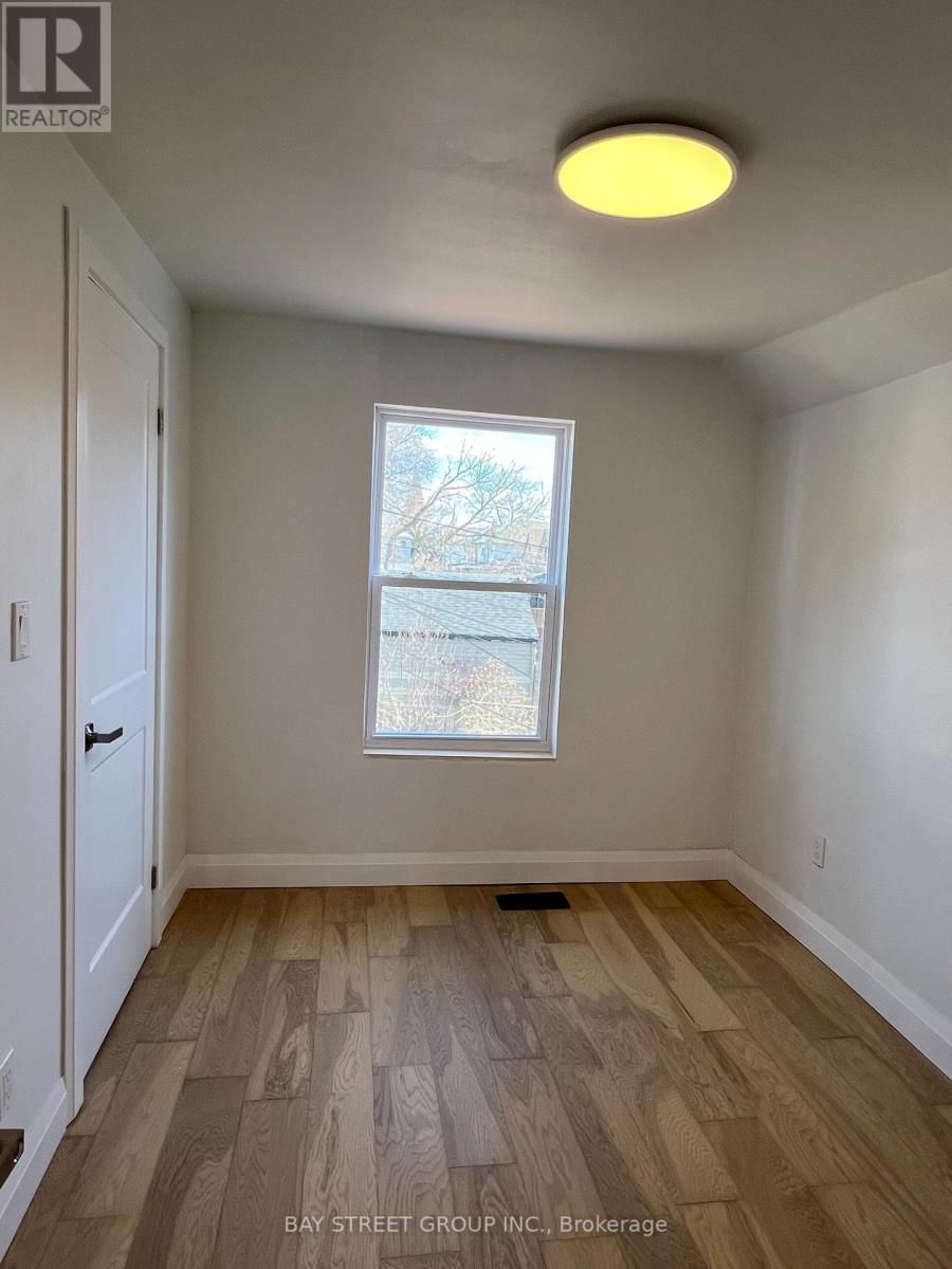 396 Emerald Street N, Hamilton, ON - Indoor Photo Showing Other Room