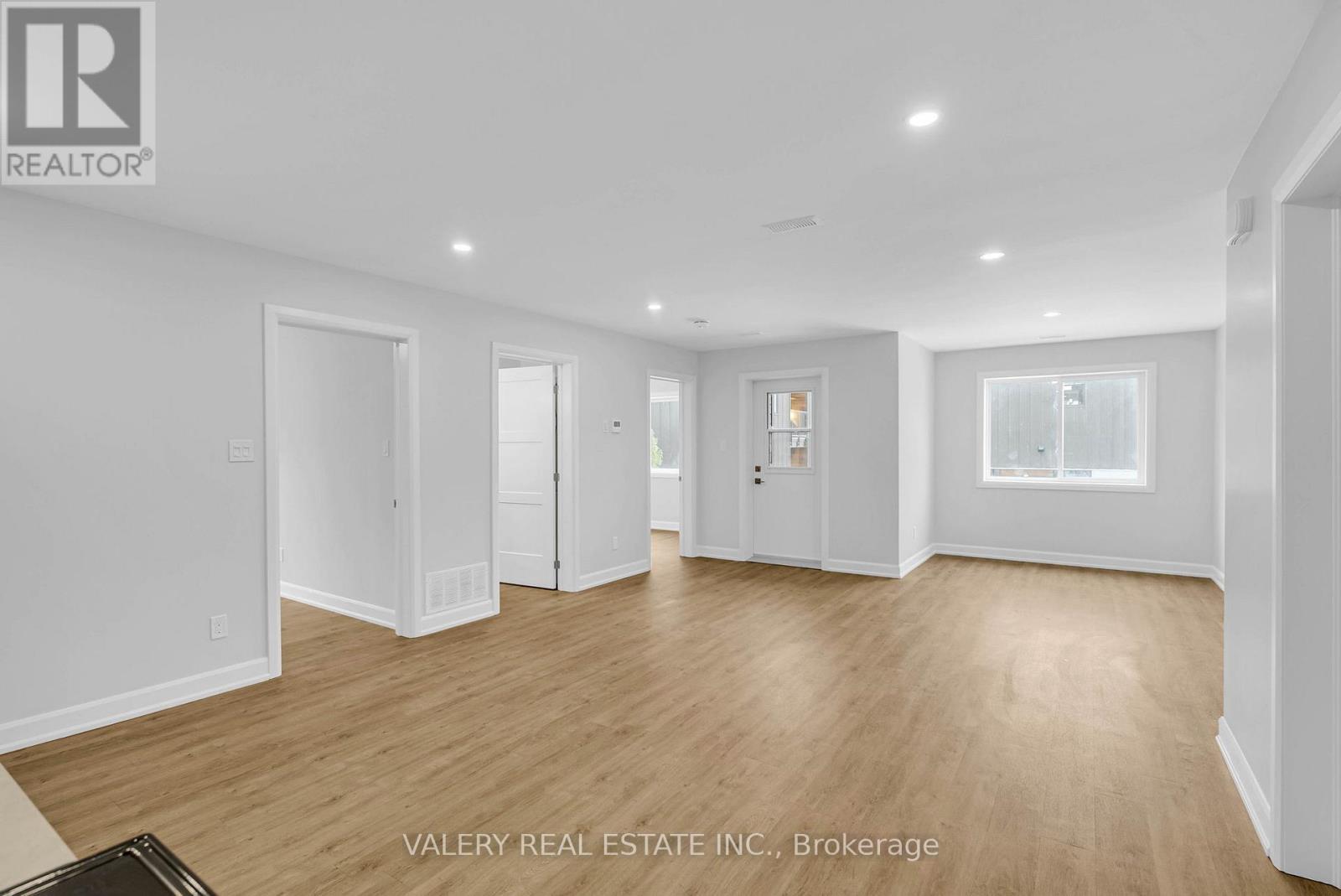 4A - 600 Second Street E, Cornwall, ON - Indoor Photo Showing Other Room